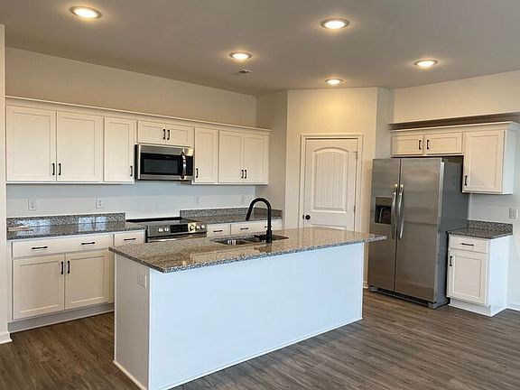 4th image of 2656 Lakevilla Dr #15