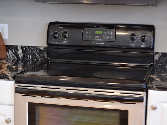 Glass top SS stove and micro