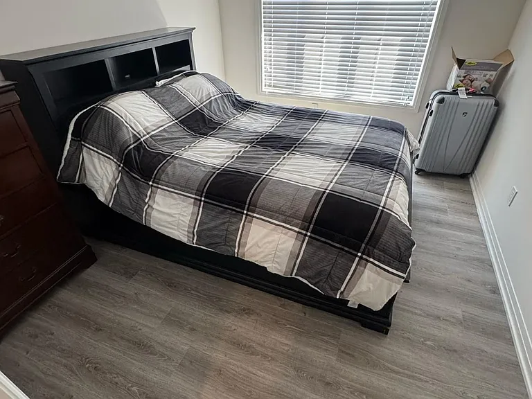 42 Ambereen Pl E — Photo 17