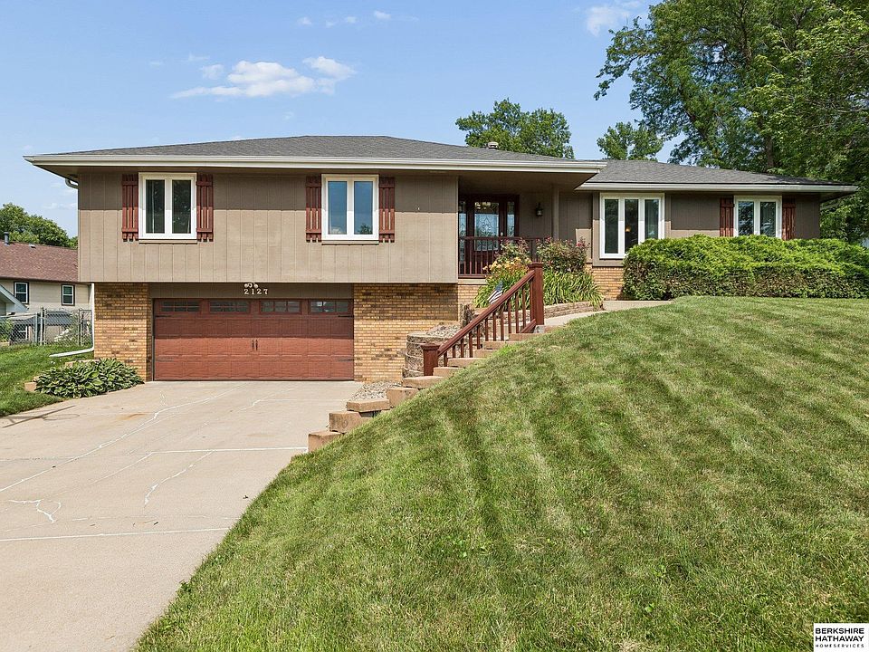 1st image of 2127 Mayfair Dr