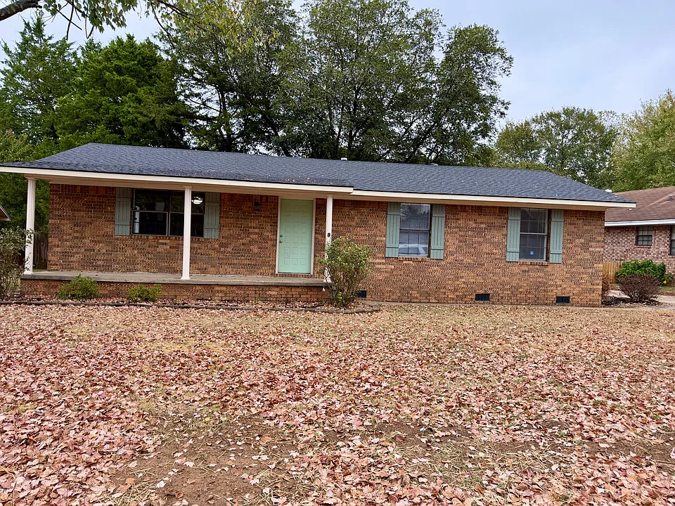 18 Sherwood Loop