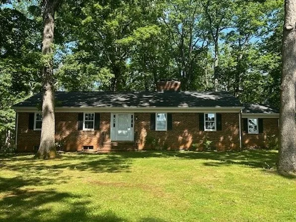17286 Lakemont Dr, Culpeper, VA 22701