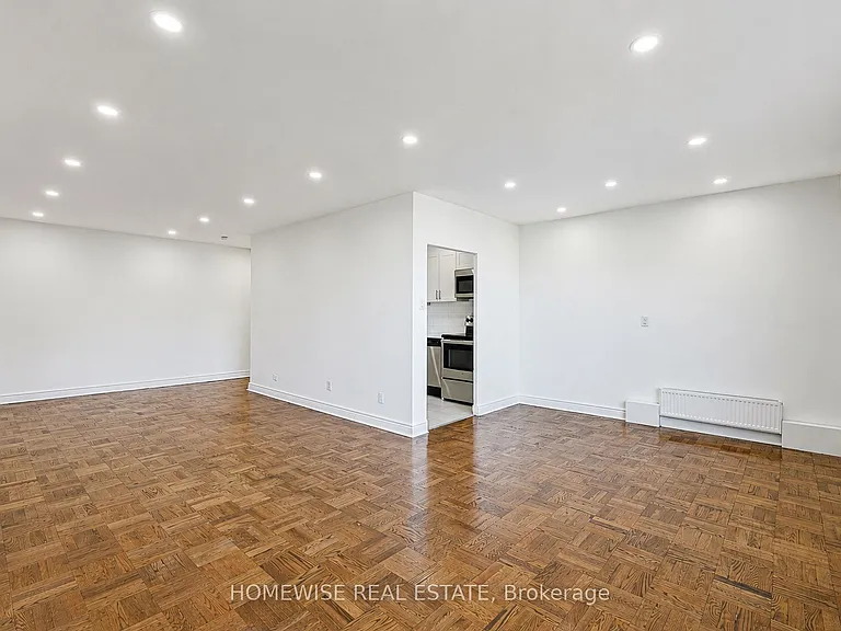 2500 Bathurst St #401 — Photo 12