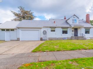 8204 N Chautauqua Blvd, Portland, OR 97217