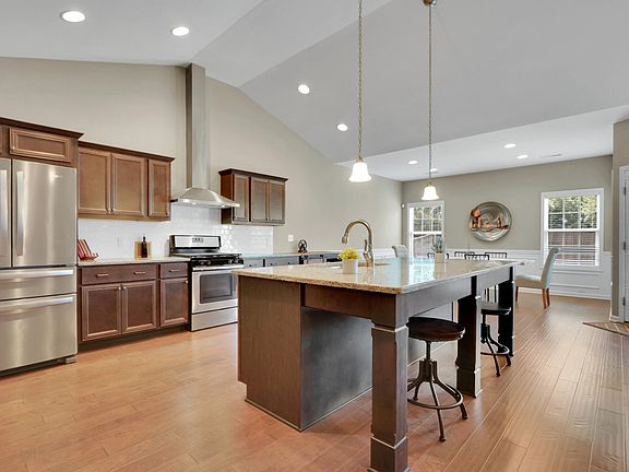 2nd image of 1169 Hamilton Farm Ln