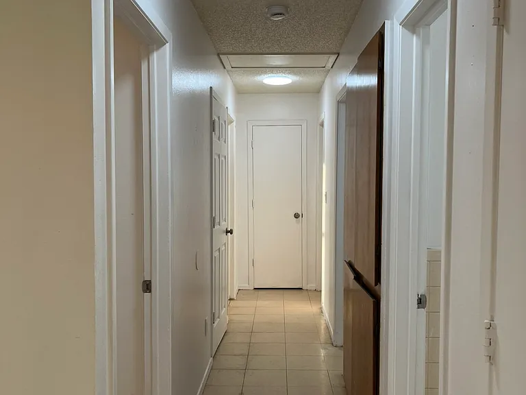 2921 John F Kennedy Dr — Photo 8