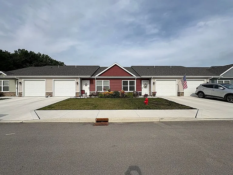 Bluestone Community — Photo 18