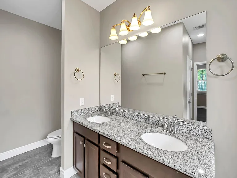 2676 New Haven Blvd — Photo 33