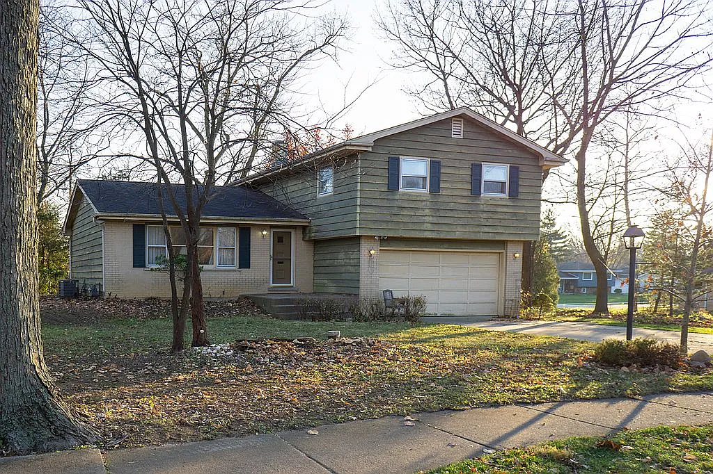 1301 Drove Ave photo 1