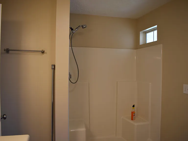 607 Dunloe Cir — Photo 9