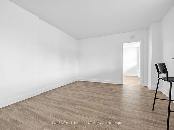 5th image of 70 Spadina Rd Penthouse D