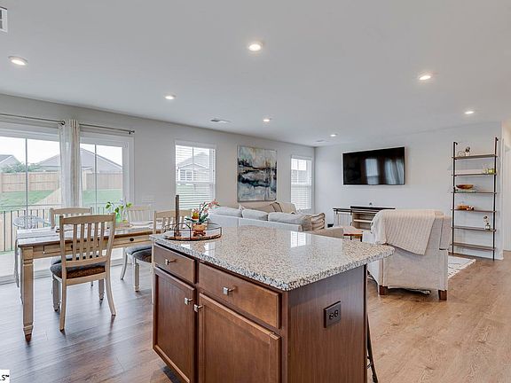 4th image of 59 Timberwild Dr