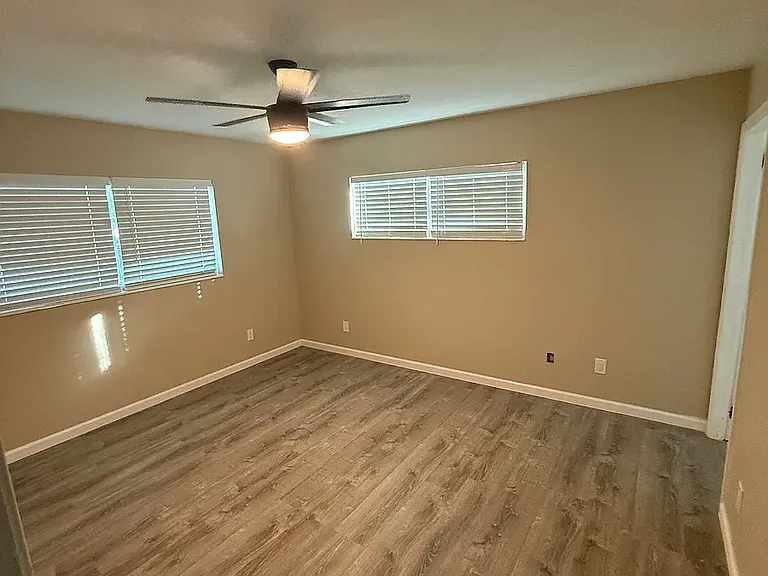 Riverview Rd — Photo 23
