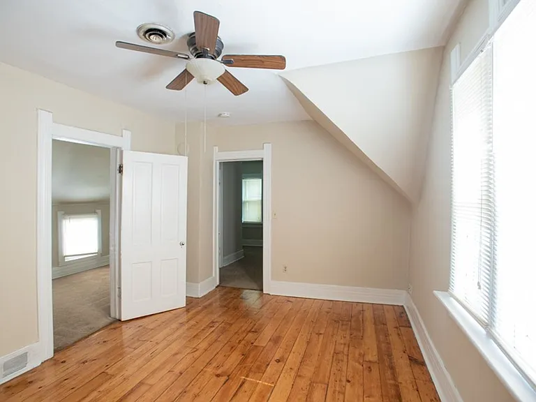 2573 N. Bartlett Ave — Photo 2