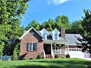 2148 Piper Ridge Dr, Lenoir, NC 28645