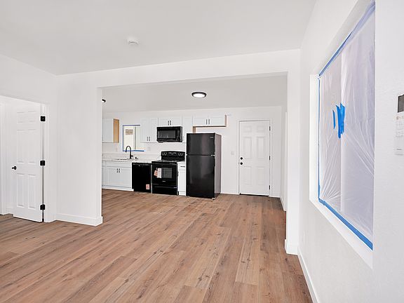 4th image of 25752 Ellis St #C