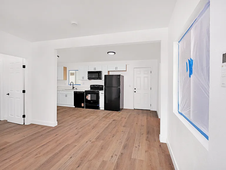 25752 Ellis St #C — Photo 4