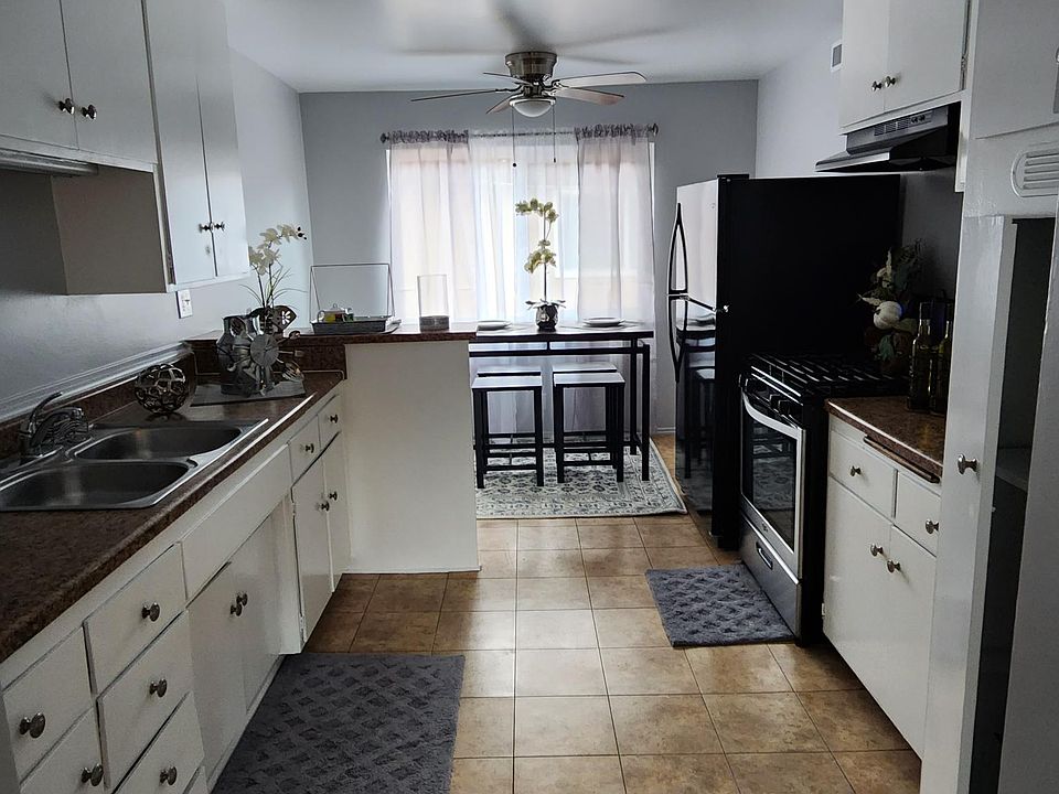 1st image of 831 Orchid Ct APT M