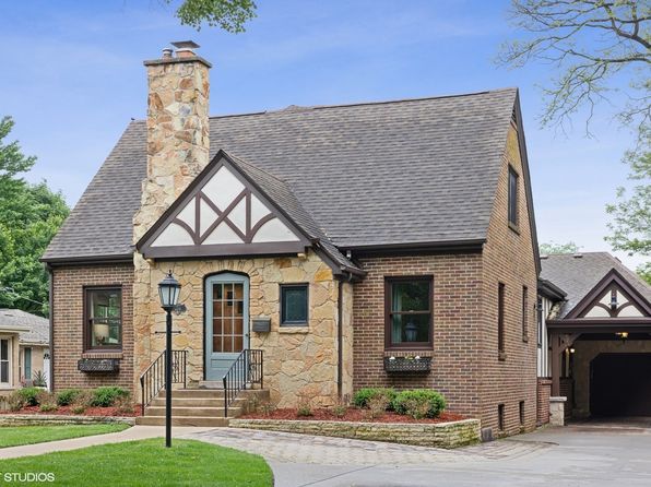 Wheaton Real Estate - Wheaton IL Homes For Sale | Zillow