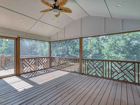 4th image of 1772 Buckingham Ct