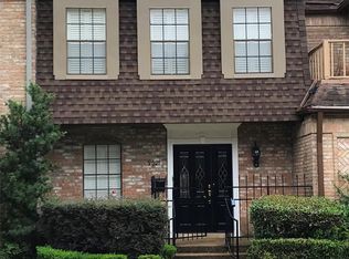 9621 Doliver Dr, Houston, TX 77063
