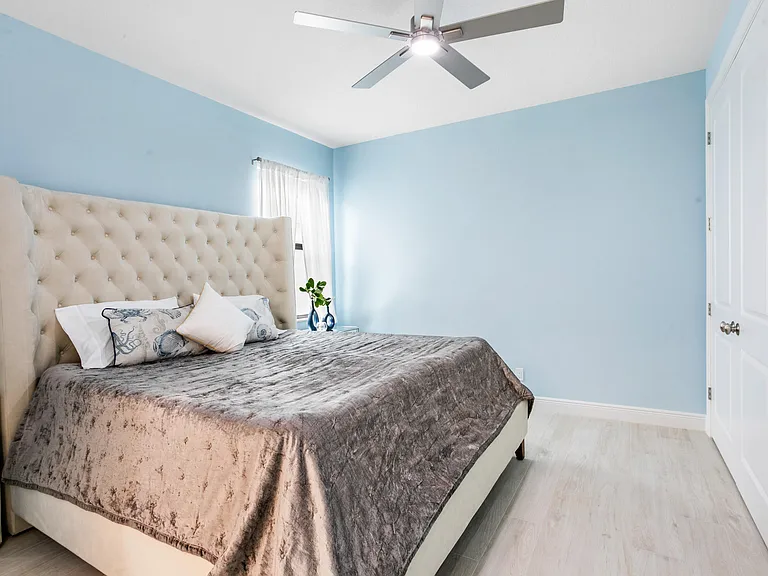 5623 Delacroix Ter — Photo 22