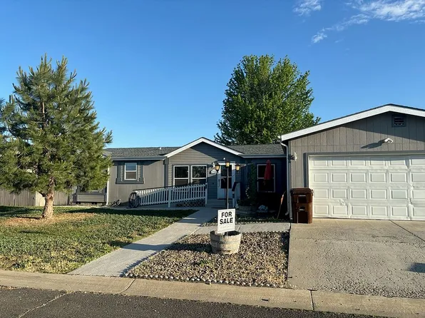 6108 Crestfields Rd, Yakima, WA 98903