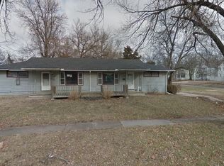 1002 SW 19th St, Topeka, KS 66604