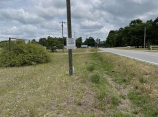 5590 Turnpike Rd, Raeford, NC 28376