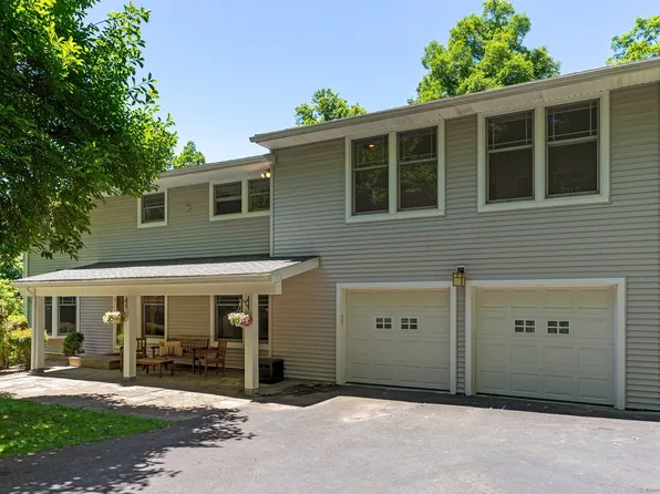 43 Valley View Drive, Farmington, CT 06032