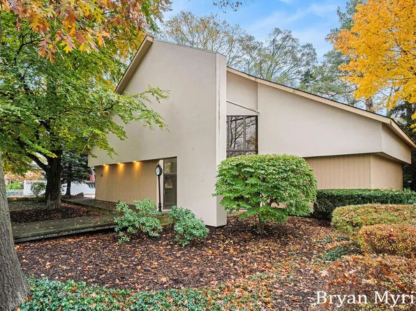 140 E 29th St, Holland, MI 49423
