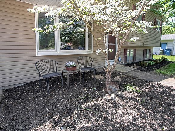 2nd image of 34667 Highland Dr