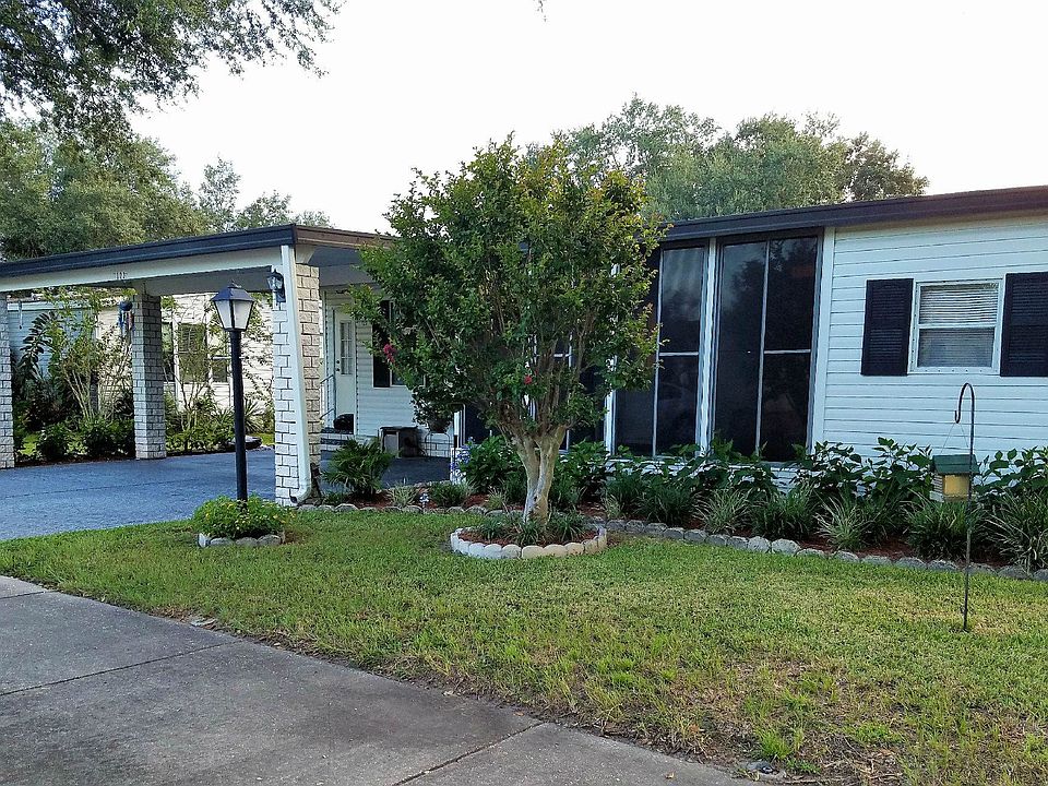 Side front view of home