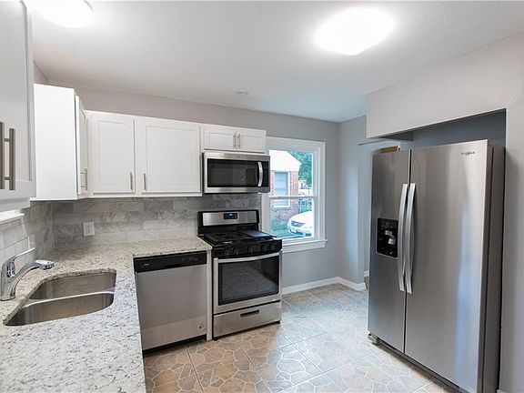 2nd image of 5832 Anita St