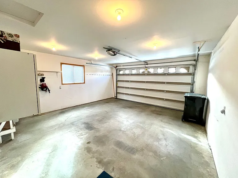 517 Burnham Pl — Photo 15