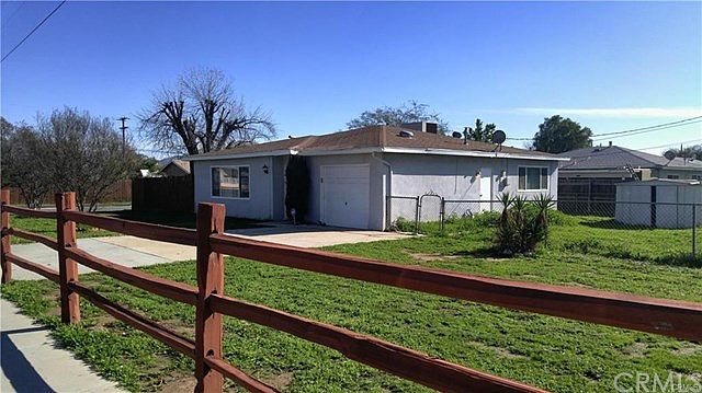 1st image of 25131 Dracaea Ave