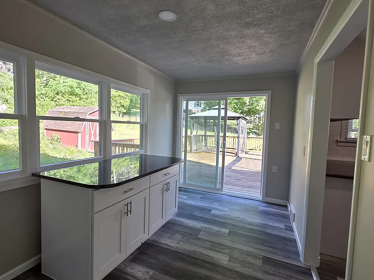 9980 Rinaman Rd — Photo 4
