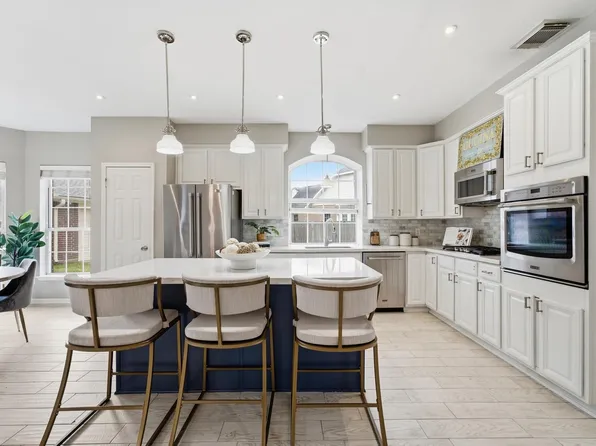 3010 Peekskill Ct, Pearland, TX 77584