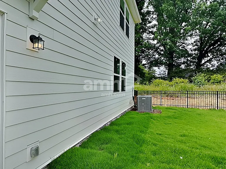 3536 Lincoln Heights Ln — Photo 21
