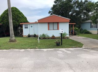 15 Hillsborough Dr, Sorrento, FL 32776