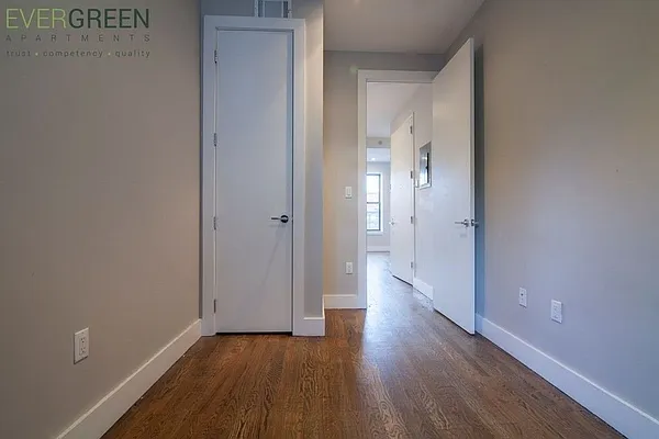 Rented by ERNY LLC | media 18