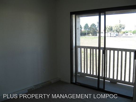 5th image of 1213 W Cypress Ave APT F