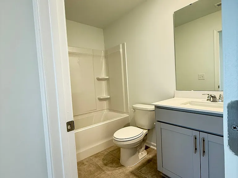 2nd floor bathroom