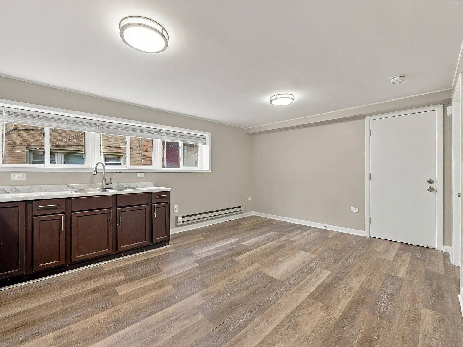 1 bed, $1,220 — Photo 2