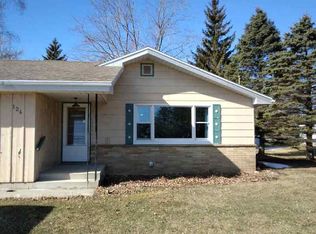 124 S Grant St, Sheboygan, WI 53083
