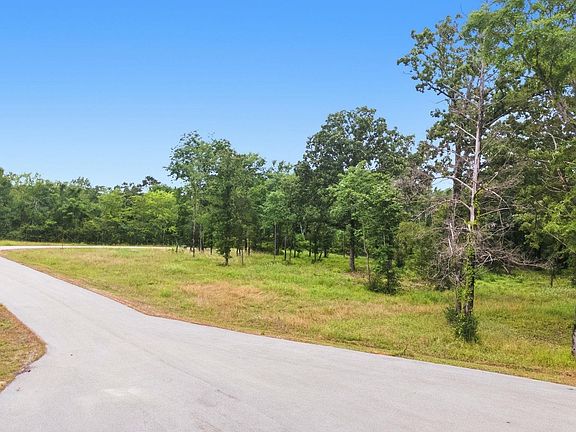 3rd image of Private Road 5150