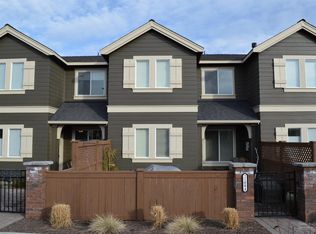 21004 NE High Desert Ln, Bend, OR 97701