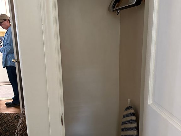 3rd image of 6333 Coxe Rd #3