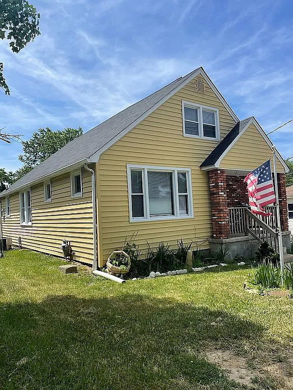 Property main image