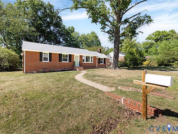 2nd image of 2212 Manlyn Rd